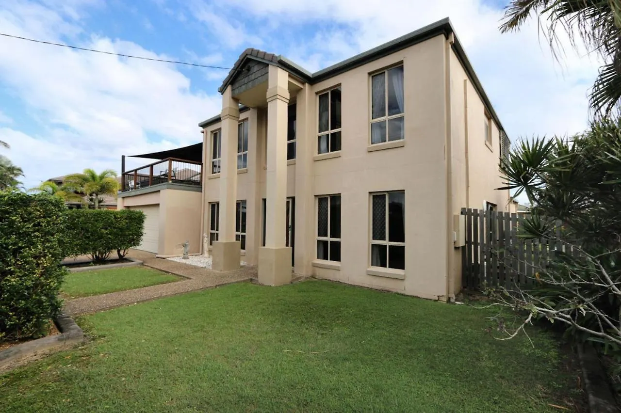 114 Woongarra Scenic Drive Villa Bargara Holiday home